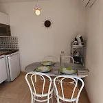 Port Jo Avec Garage Clim Wifi & Piscine Au Couchant 3pers - Rossiconciergerie - Linge Inclus La Grande Motte